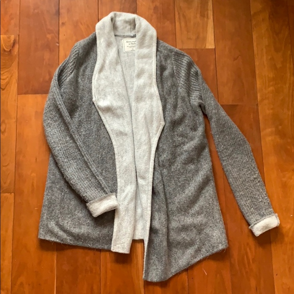 Abercrombie and Fitch cardigan